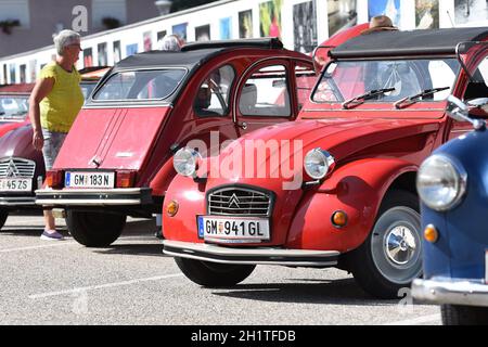 U30-Treffen im Almtal für Fahrzeuge mit weniger als 30 PS, Österreich, Europa - U30 riunione ad Almtal per veicoli con meno di 30 CV, Austria, Euro Foto Stock