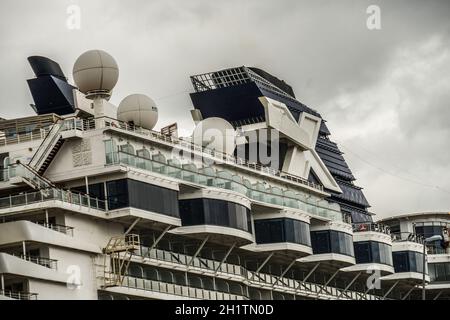Rivestimento di lusso (Celebrity Millennium). Luogo di tiro: Yokohama-città prefettura di kanagawa Foto Stock