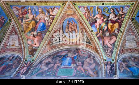 Vaticano,Italia-Aprile 04,2014: Affreschi antichi Foto Stock