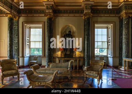 All'interno di Syon House, la residenza di Londra occidentale del Duca di Northumberland, Londra Borough di Hounslow, Londra occidentale, Inghilterra. Foto Stock