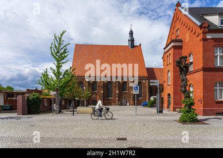 JUETERBOG, GERMANIA - 23 MAGGIO 2021: La chiesa del monaco. Juterbog è una città storica situata nel nord-est della Germania, nel distretto di Brandeburgo. Foto Stock