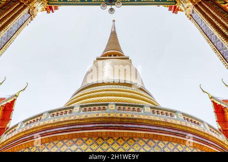 Un punto di riferimento di Wat Ratchabophit Sathit Maha Simaram a Bangkok, Thailandia. Un posto che tutti in ogni religione possono essere visti. Foto Stock