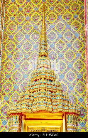 Un punto di riferimento di Wat Ratchabophit Sathit Maha Simaram a Bangkok, Thailandia. Un posto che tutti in ogni religione possono essere visti. Foto Stock