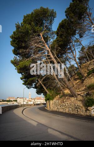 Strada al porto di Tris Croazia Foto Stock