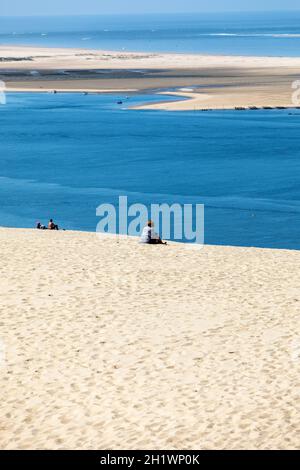 Vista dalla duna del Pilat, le più alte dune di sabbia in Europa. La Teste de Buch, Baia di Arcachon, Aquitaine, Francia Foto Stock