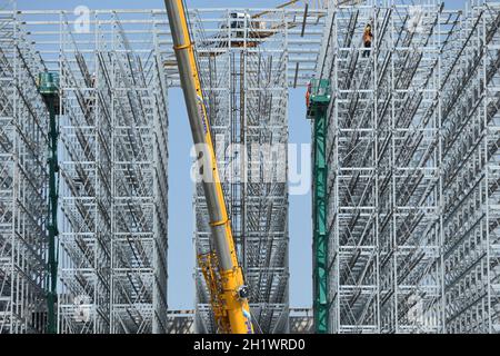 Errichtung eines Hochregallagers a Waldneukirchen, Oberösterreich, Österreich, europa - costruzione di un magazzino ad alta baia a Waldneukirchen, Upper Foto Stock