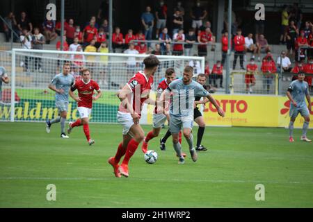 Antreiber Wurtz Johannes (SV Wehen Wiesbaden) im Spiel der 3. FBL: 21-22: 1. Sptg. Le NORMATIVE SC Friburgo II vs Wehen Wiesbaden DFL VIETANO QUALSIASI UTILIZZO Foto Stock