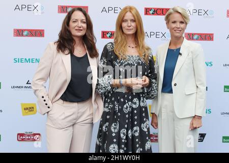 Natalia Woerner, Esther Schweins, Stephanie zu Guttenberg, Euro Minds Wirtschaftsgipfel, Bucerius Law School Amburgo, 06.08.2021 Foto Stock