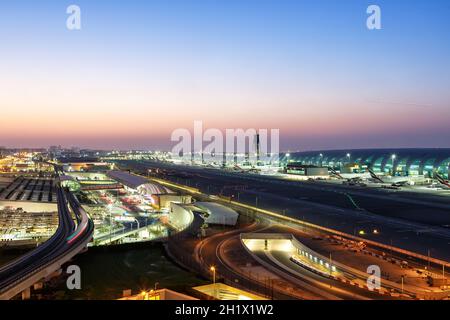 Dubai, Emirati Arabi Uniti - 27 maggio 2021: Panoramica dell'aeroporto di Dubai (DXB) negli Emirati Arabi Uniti. Foto Stock