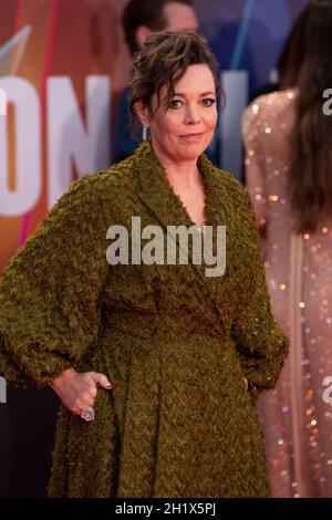 LONDRA, INGHILTERRA - OTTOBRE 13: Olivia Colman partecipa al Gala Premiere per "la figlia perduta" durante il 65° BFI London Film Festival al Royal Fe Foto Stock