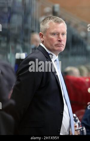 Cheftrainer und Manager Niklas Sundblad (Schwenningen Wildwings) beim Eishockkey: Testspiel SERC Wild Wings vs Augsburg Panther Foto Stock