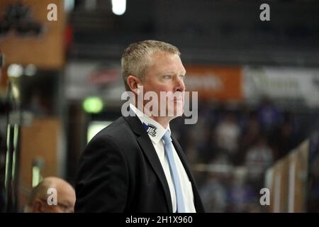 Cheftrainer und Manager Niklas Sundblad (Schwenningen Wildwings) beim Eishockkey: Testspiel SERC Wild Wings vs Augsburg Panther Foto Stock