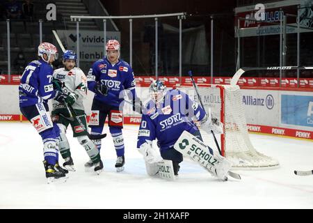 Torwart Goalie Joacim Eriksson (SERC Wild Wings) ist der große Rückhalt der WildWings - wie hier beim Eishockey: Testspiel SERC Wild Wings vs Augsburg Foto Stock