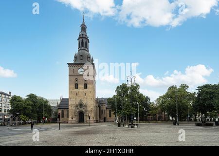Oslo, Norvegia. Settembre 2021, la vista all'aperto della Cattedrale di Oslo nel centro della città Foto Stock