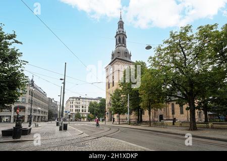 Oslo, Norvegia. Settembre 2021, la vista all'aperto della Cattedrale di Oslo nel centro della città Foto Stock