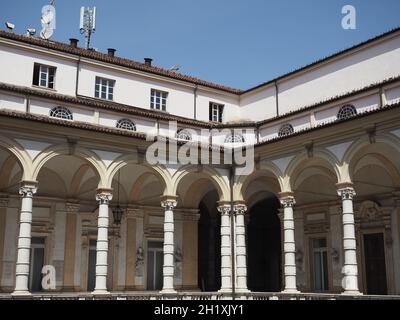 TORINO, ITALIA - CIRCA AGOSTO 2021: L'Università di Torino (traduzione Università di Torino) Foto Stock