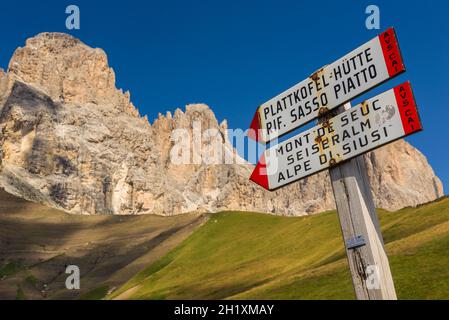 Vista sul Gruppo del Sasso Lungo delle Dolomiti Foto Stock