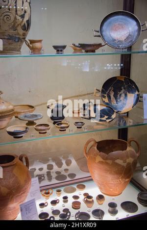 Europa, Italia, Toscana, Sarteano, Museo Etrusco, ceramica Foto Stock