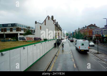 Cricklewood High Street, Londra, Regno Unito Foto Stock