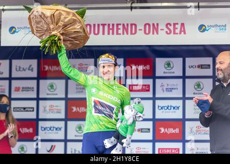 Elise Chabbey del team Canyon SRAM alla gara ciclistica AJ Bell Women's Tour, fase quattro, Southend on Sea, Essex, Regno Unito, Vincitore della Regina delle Montagne Foto Stock