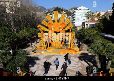 FRANCIA. ALPES-MARITIMES (06) MENTON. FESTA DEL LIMONE. MOSTRE DEI TERRENI DI AGRUMED NEL GIARDINO BIOVES, BROADWAY AL RITMO DELLA PIÙ FAMOU Foto Stock