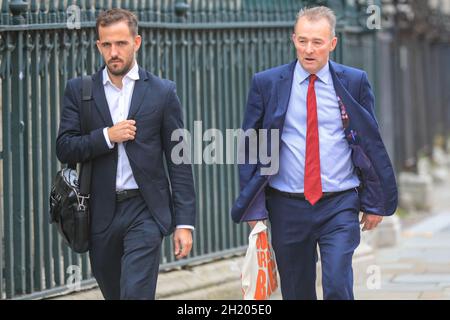 Westminster, Londra, Regno Unito. 19 Ott 2021. Il MP di Rt Hon Simon Hart, Segretario di Stato per il Galles, si trova oggi a Westminster. Credit: Imagplotter/Alamy Live News Foto Stock