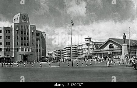 Foto d'epoca della vecchia stazione ferroviaria di Churchgate Bombay ora Mumbai-Maharashtra-india Foto Stock
