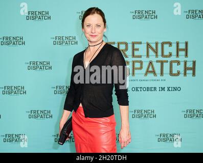 Berlino, Germania. 19 Ott 2021. Inka Friedrich arriva allo Screening Speciale "The French Dispatch" di Kino International. Credit: Annette Riedl/dpa/Alamy Live News Foto Stock