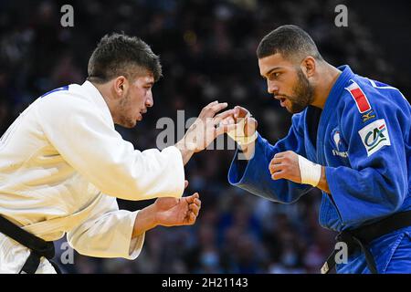 Gli uomini -90 kg, Luka MAISURADZE (bianco) della medaglia di bronzo della Georgia e Alexis Mathieu (blu) della Francia gareggiano durante l'evento Paris Grand Slam 2021, Judo il 17 ottobre 2021 alla AccorHotels Arena di Parigi, Francia - Foto: Victor Joly/DPPI/LiveMedia Foto Stock