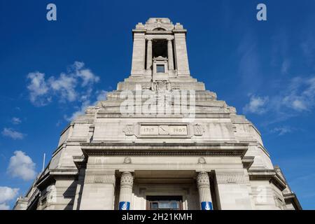 Facciata del Museo della Massoneria presso la Freemasons' Hall in Great Queen Street, Londra Inghilterra Regno Unito Foto Stock