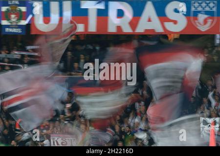 Parigi, Francia. 20 Ott 2021. I tifosi PSG in azione durante la fase del gruppo UEFA Champions League Group A Day 3 tra Parigi Saint Germain e RB Leipzig al Parc des Princes Stadium - Parigi France.PSG ha vinto 3:2 (Credit Image: © Pierre Stevenin/ZUMA Press Wire) Foto Stock