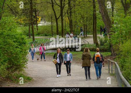 Passeggino, Giardino Inglese, Monaco, Baviera, Germania Foto Stock