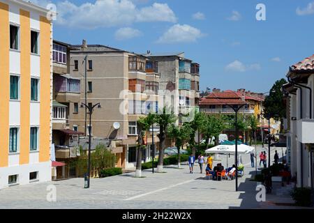 Zona pedonale, Erseke, Korca, Kolonja, Erseka, Korca, Albania Foto Stock