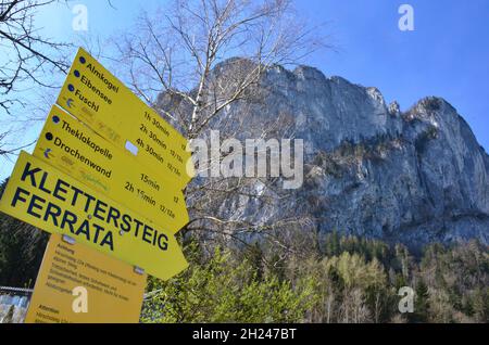 Drachenwand in Sankt Lorenz bei Mondsee, Oberösterreich, Salisburgo, Österreich, Europa - Drachenwand in Sankt Lorenz vicino Mondsee, Austria superiore, Salzb Foto Stock