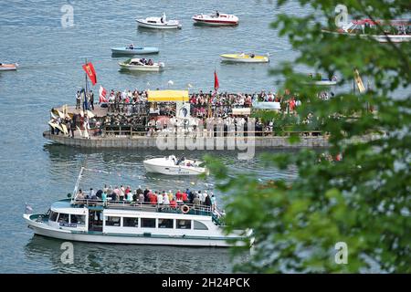 Fronteichnamsprozession auf dem Traunsee in Traunkirchen im Salzkammergut (Bezirk Gmunden, Oberösterreich, Österreich) - Seit dem Jahr 1632 wird die F Foto Stock