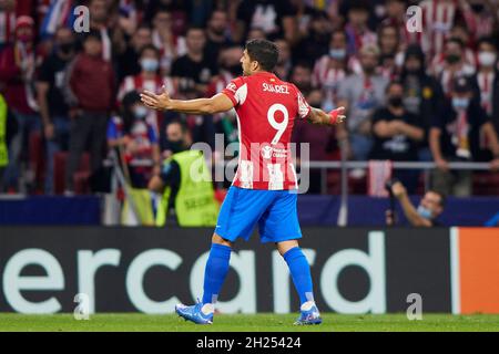 Madrid, Madrid, Spagna. 20 Ott 2021. LUIS SUAREZ di Atletico de Madrid durante la partita di calcio della Champions League tra Atletico de Madrid e Liverpool FC al Wanda Metropolitano Stadium di Madrid, Spagna, 19 ottobre 2021 credito: Ruben Albarran/ZUMA Wire/Alamy Live News Foto Stock