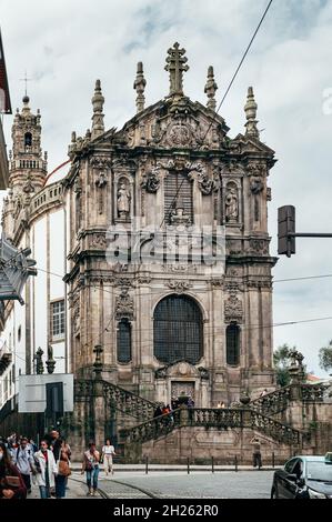 Centro città di Porto in autunno Foto Stock