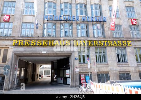 Monaco di Baviera, Germania. 20 Ott 2021. La Pressehaus Bayerstraße, sede del gruppo media di Ippen e dei quotidiani tz e Münchner Merkur. Credit: Daniel Josling/dpa/Alamy Live News Foto Stock