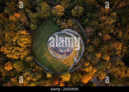 Vista aerea sulla Union of Lublin Mound in High Castle Mountain a Luviv, Ucraina dal drone Foto Stock