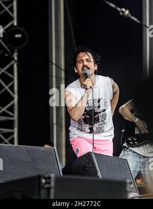 Suini suini suini suini suini Maiali (o maiali x7) che si esibiscono dal vivo al Victorious Festival 2021 di Portsmouth, Regno Unito sulla scena comune il 29 agosto 2021. Foto Stock