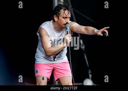 Suini suini suini suini suini Maiali (o maiali x7) che si esibiscono dal vivo al Victorious Festival 2021 di Portsmouth, Regno Unito sulla scena comune il 29 agosto 2021. Foto Stock