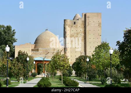 Jahongir Mausoleo, complesso Hazrati Imam, Shahrisabz, Regione Qashqadaryo, Uzbekistan, Asia centrale Foto Stock