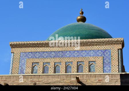 Mahmud Mausoleo Pahlavan (1810-25), Itchan Kala, Ichan-Qаl’а, Khiva, Regione Xorazm, Uzbekistan, Asia centrale Foto Stock