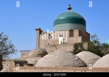 Mahmud Mausoleo Pahlavan (1810-25), Itchan Kala, Ichan-Qаl’а, Khiva, Regione Xorazm, Uzbekistan, Asia centrale Foto Stock