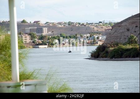 Vista sul fiume Colorado, Bullhead City, Arizona. Foto Stock