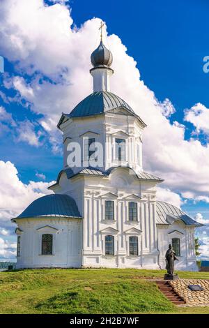 Chiesa dell Esaltazione della Santa Croce nel deserto del Nilo. Nilo-Stolobenskaya Pustyn. È situato sulla Stolobny isola nel Lago Seliger. Regione di Tver, Foto Stock