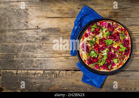 Thanksgiving Leftover Pizza, classica crostata di tacchino o sandwich a forma di pizza Foto Stock