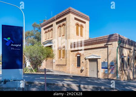 Elettricità Sottostazione No. 195 a Pymble è una sottostazione di zona dichiarata patrimonio significativo dal 1926-27 in uno stile classico interbellico spogliato Foto Stock