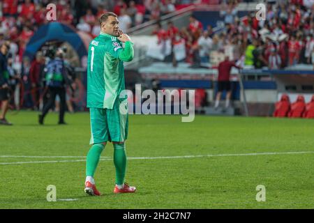 Lisbona, Portogallo. 20 Ott 2021. Ottobre 20, 2021. Lisbona, Portogallo. Bayern MunichÕs portiere dalla Germania Manuel Neuer (1) in azione durante il gioco del 3° round del Gruppo e per la UEFA Champions League, Benfica vs Barcellona Credit: Alexandre de Sousa/Alamy Live News Foto Stock