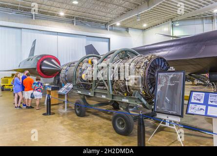 Motore jet di un aereo spia furtivo CIA A-12 Blackbird in mostra al Battleship Memorial Park a Mobile, Alabama Foto Stock